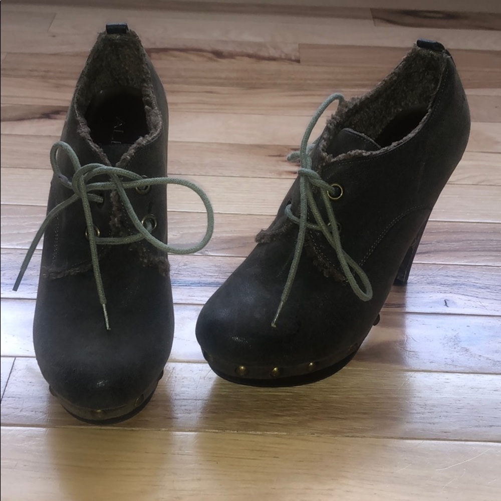 Aldo platform heels
